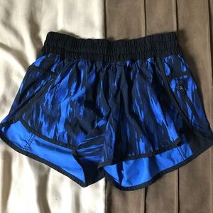 Tracker shorts